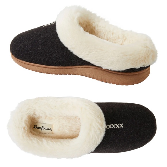 dearfoams Shoes - Women’s Dearfoams Black Plush Memory Foam Slippers Fur Clog Slide Slipper NWT